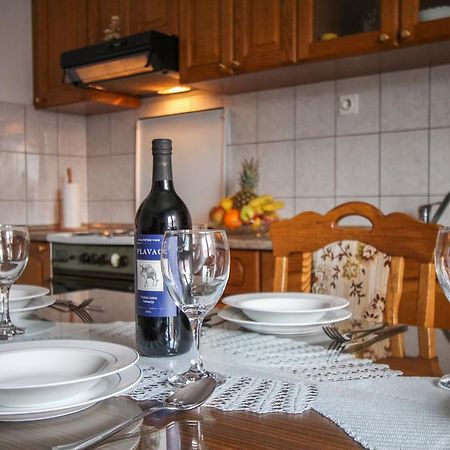 Apartment Cvita Trogir Rum bild
